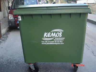 1100 litre plastik konteyner çöp kutusu