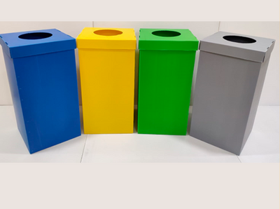 Karton Plast geri dönüşüm kutuları, yüksek mukavemetleri ve nem, güneş ışığı ve sıcaklık değişimlerine karşı dirençleri nedeniyle farklı atıkların ayrıştırılmasında çok kullanışlıdır.
